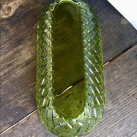 MidCentury Indiana Glass Avocado Green Celery Dish - Picture 9 of 13